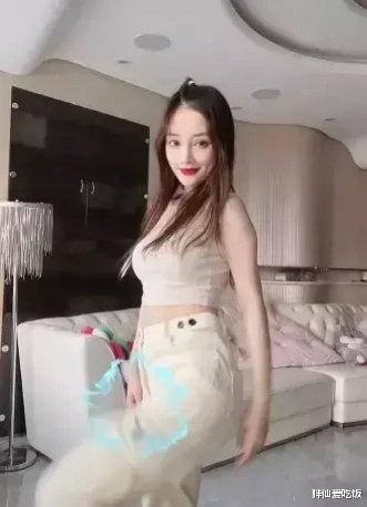 |复合了？李小璐晒甜馨视频，贾乃亮意外出镜。