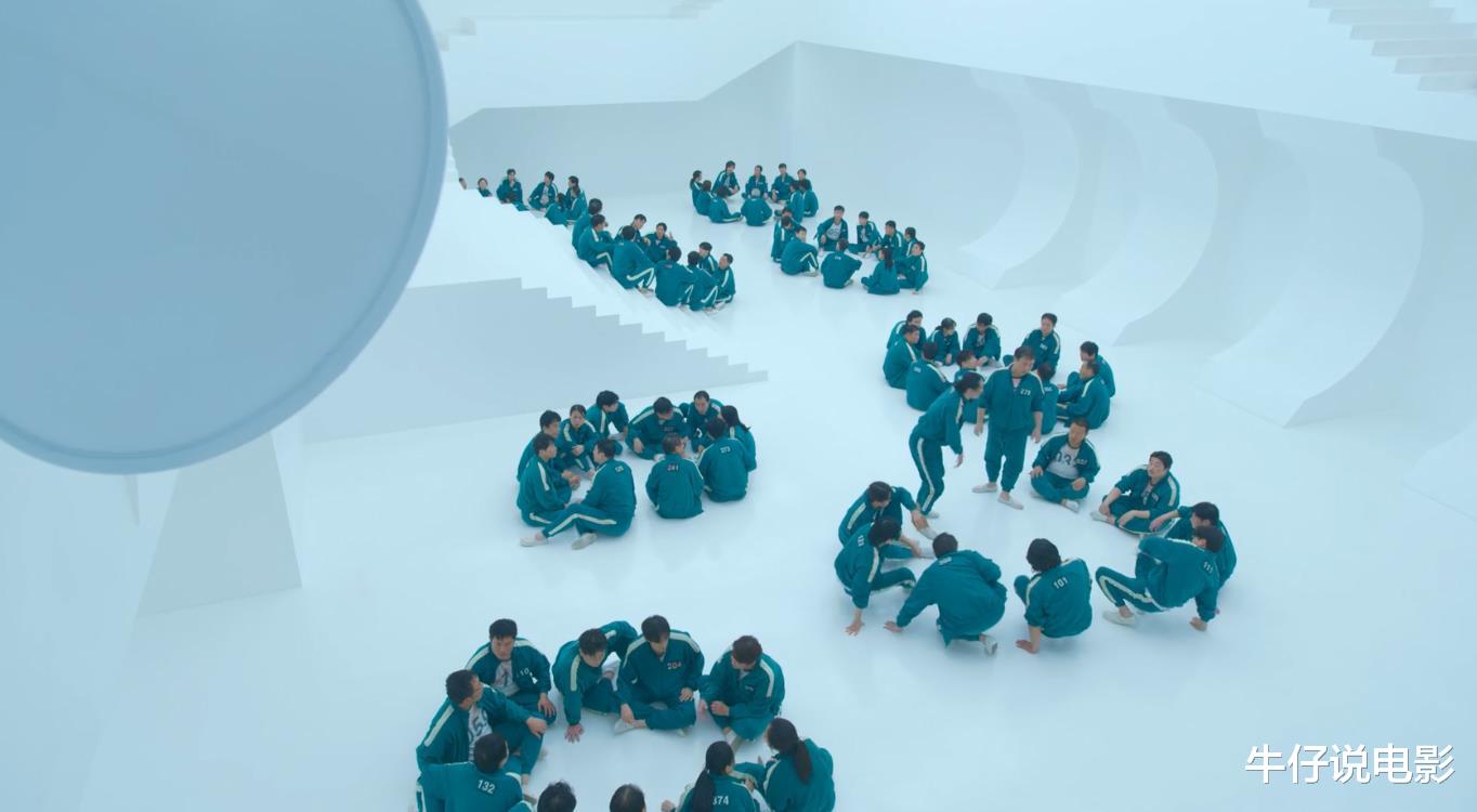 鱿鱼游戏|《鱿鱼游戏》第二关,不是一般人可以承受的游戏,看完后你会明白吗?