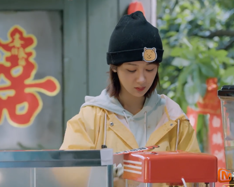 杨紫|比黄磊还狠？张艺兴杨紫去拿东西，装满四个手套，导演放话别来了