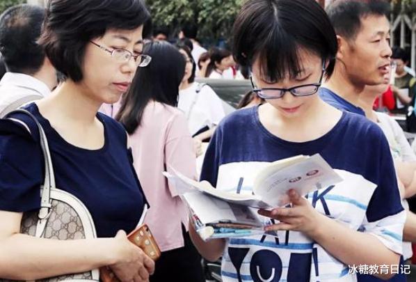大学|大学里“高薪”专业排行，计算机专业仅排第2，榜首月薪轻松过万