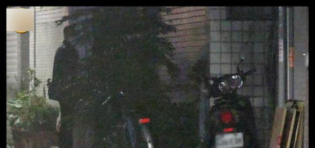 谢盈萱|42岁谢盈萱和成熟男约会，两人同回女方家，一夜未出关系引猜测