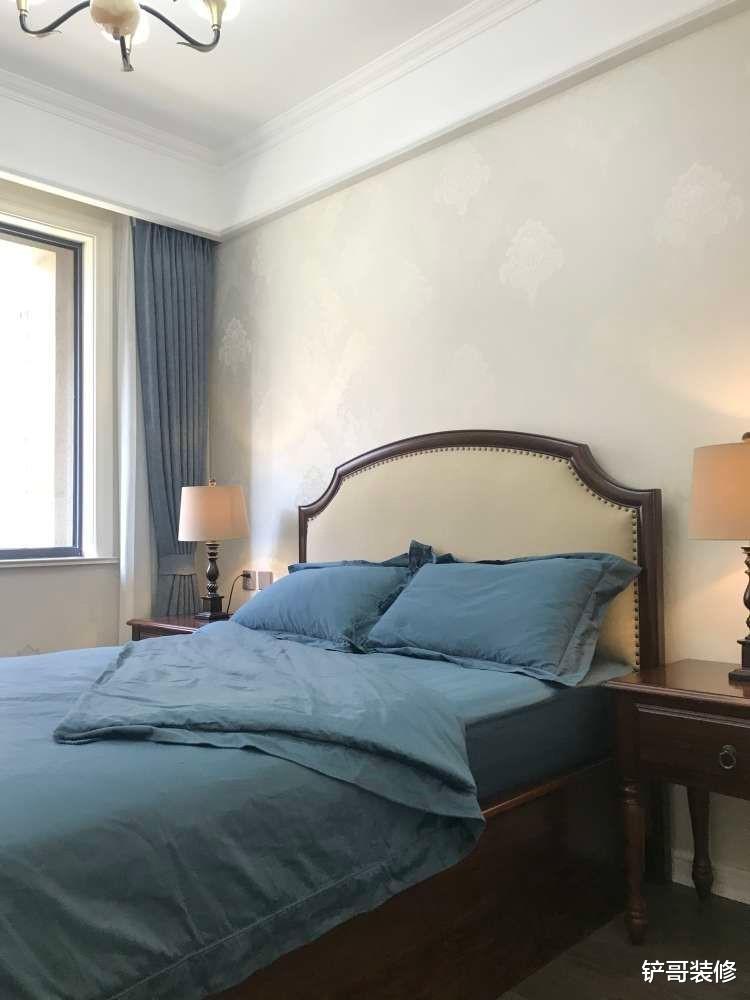 混搭风成就经典，展现出不同的魅力和风情，非常适合年轻人