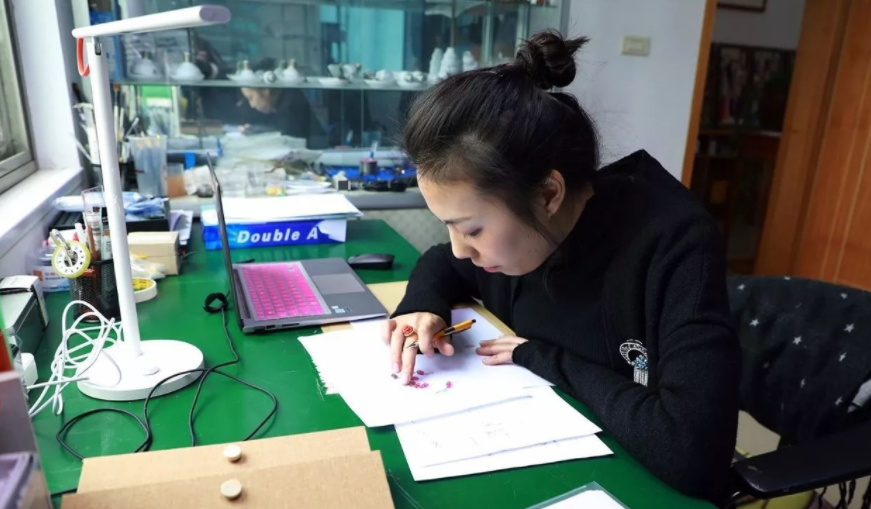 教师|婆婆心中理想儿媳职业排名出炉，教师不尽如人意，榜首脱颖而出