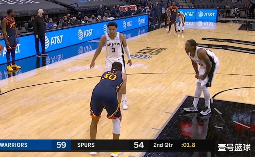 斯蒂芬·庫里|5%！庫里獲得空間比例倒數第一，隊友都在為他制造包夾