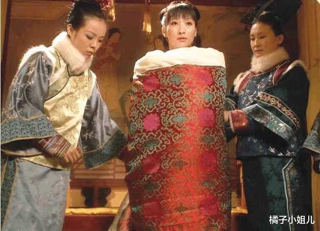 安陵容|甄嬛传：难怪安陵容初次侍寝瑟瑟发抖，你看她入宫前与甄珩干了啥