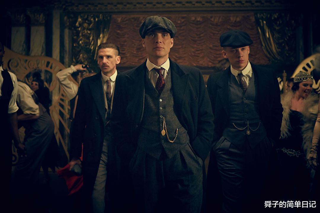 警察|只能用惊艳来形容，这部主打黑帮题材的英剧，彻底打破我们的认知