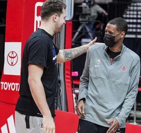 火箭隊(duì)|火箭兩戰(zhàn)失分271，平均主義毀新秀，三毒瘤浮現(xiàn)，費(fèi)爾蒂塔出手吧