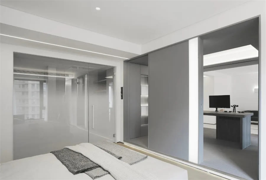 90后夫妻俩花百万，把家装成“家徒四壁”，130㎡空无一物太极简