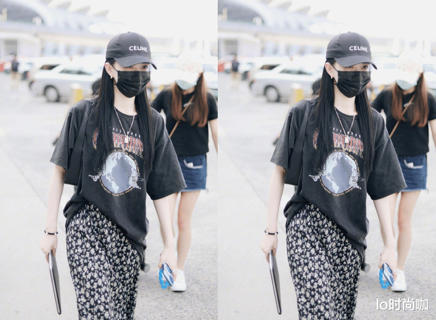 lo时尚咖|徐璐穿“奶奶印花裙”都有时尚范，搭配复古T恤又酷又飒，挺显瘦