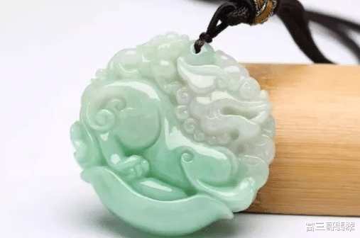 翡翠|同一块翡翠料，有人切出几万的货，有人却只切出几千的货，为啥？