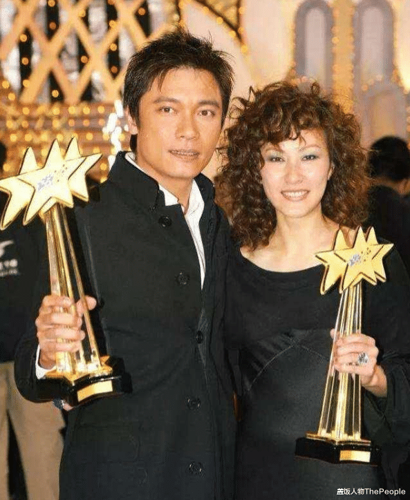 TVB|TVB万千星辉成“万千星灰”：以约换奖早有苗头，再难见神仙打架