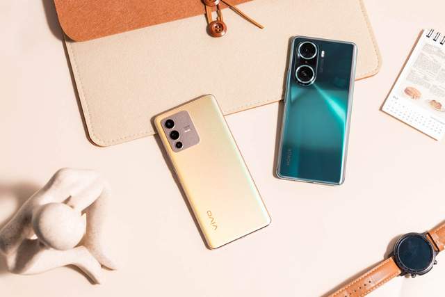 索尼|荣耀60 Pro对比vivo S12 Pro：四曲屏和光致变色2.0好难取舍