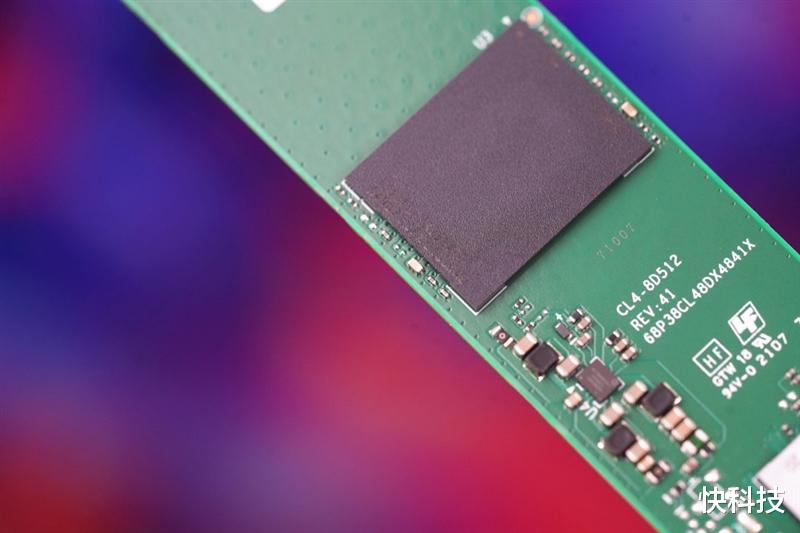 浦科特|入门级PCIe 4.0 SSD浦科特M10e评测：4K随机亮眼