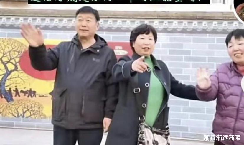 |杜妈打出一套组合拳,目的就一个。网友:好在郭威就是不上套