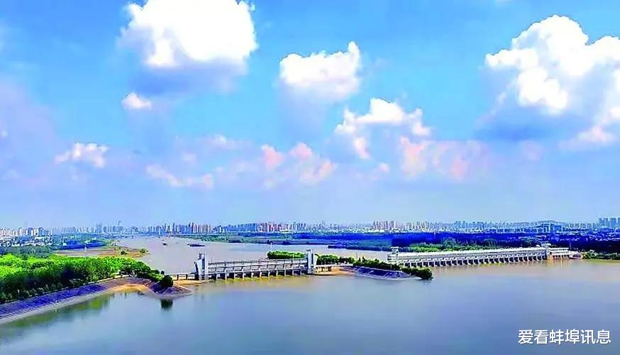 生活原来沉闷,但跑起来就会步步生风