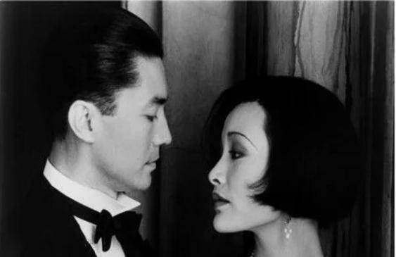 吴卓羲|一人毁掉央视春晚，叛国后加入美国，当年的央视一姐现况如何？