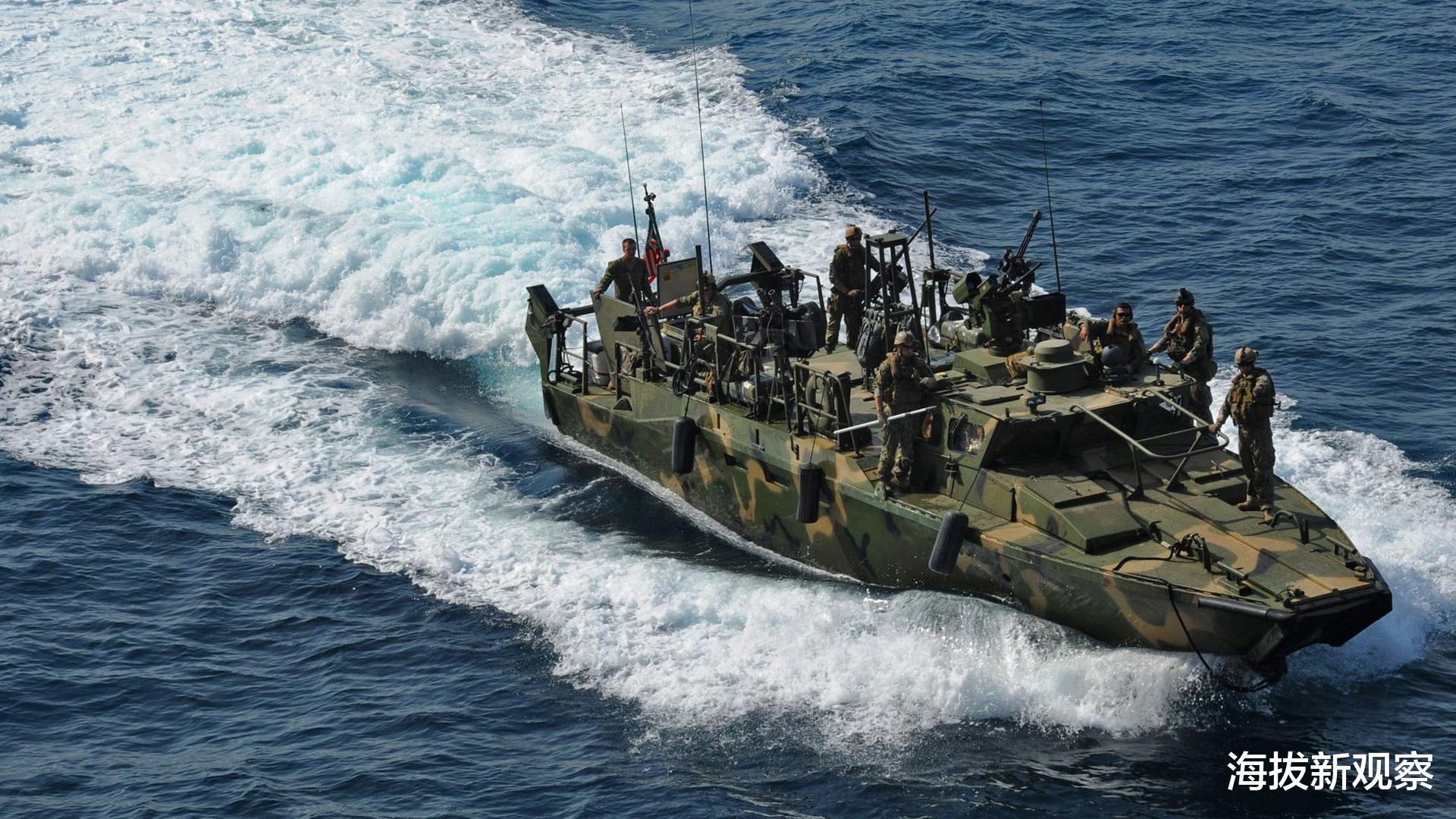 正式打響第一槍！大批伊朗軍艇高速逼近美艦，美軍拉響警報開火瞭-圖3