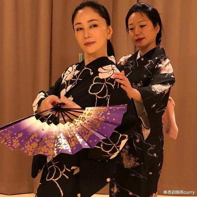 衰老|选美大赛52岁夺冠！她用行动证明，对抗衰老，运动和自律不能少