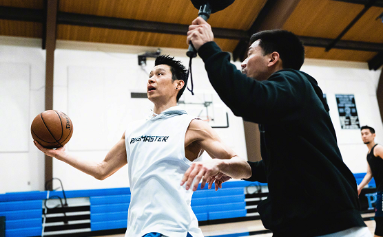 林书豪|林书豪开启隔离生活!晒房间内一应俱全,为重返NBA全力以赴