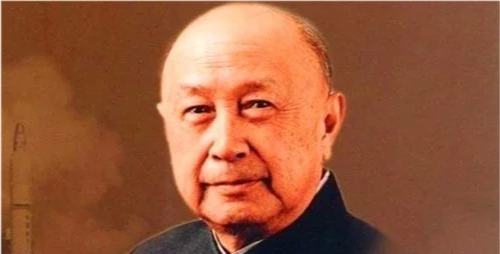 |牛顿、爱因斯坦和钱学森，晚年为何研究虚无之物？难道神真存在？