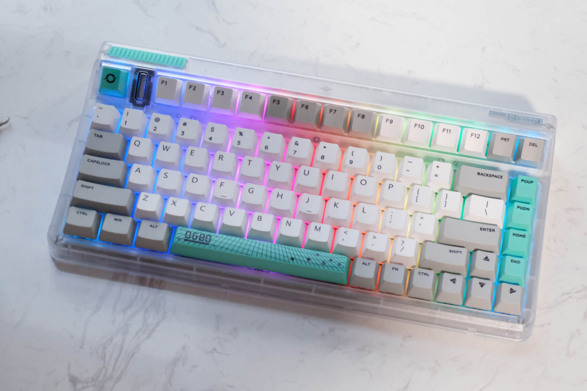 鮮花|糾結圣誕節禮物？不妨可以看看 IQUNIX OG80蟲洞無線三模機械鍵盤