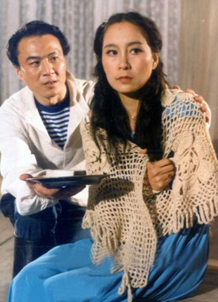 奚美娟|“满贯影后”奚美娟：与潘虹同窗，39岁产子被弃，前夫已另娶