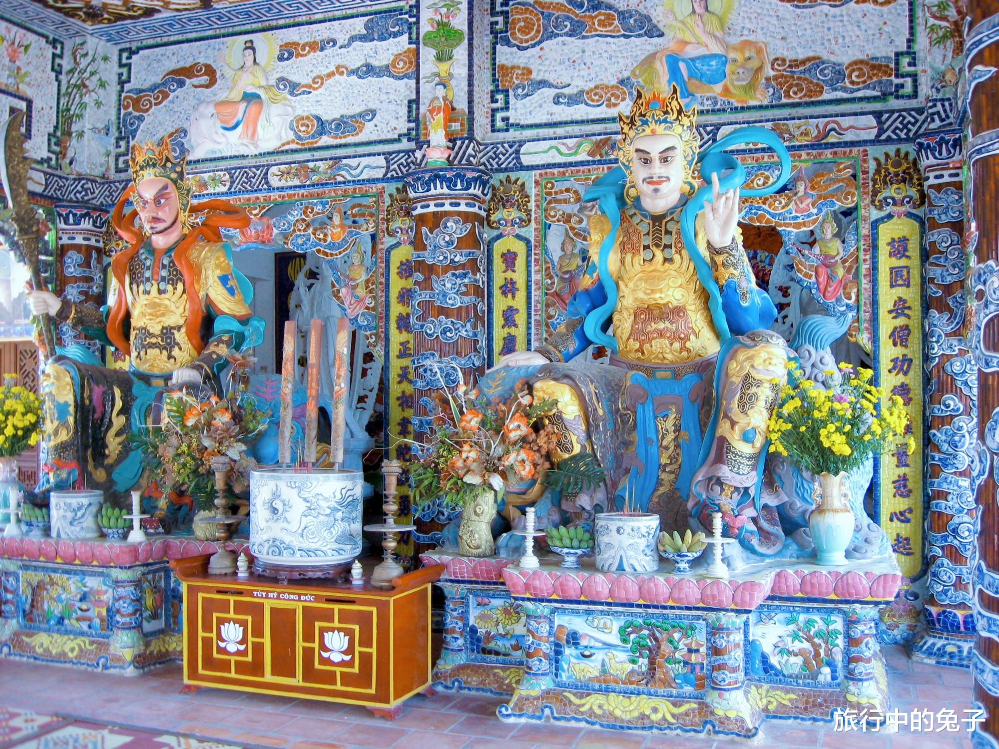 旅行中的兔子 ?瓷器打造的寺庙,很受外国人喜爱,中国游客却很少前往