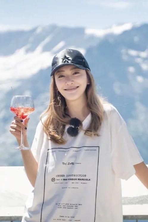 养颜 真夫妻才最好磕!应采儿的冻龄秘籍到底是什么?