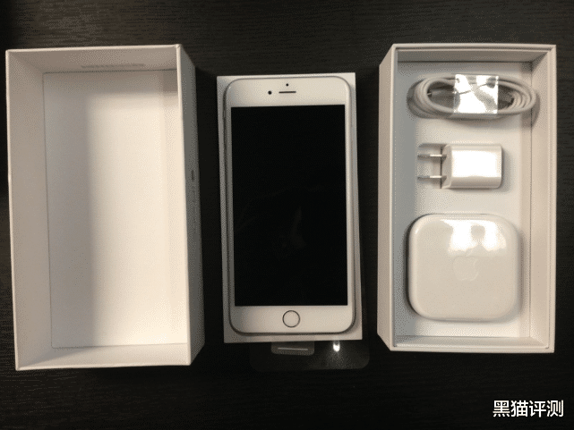 电池|iPhone怎么充电才不伤电池？观察3个细节，很多人都做错了！