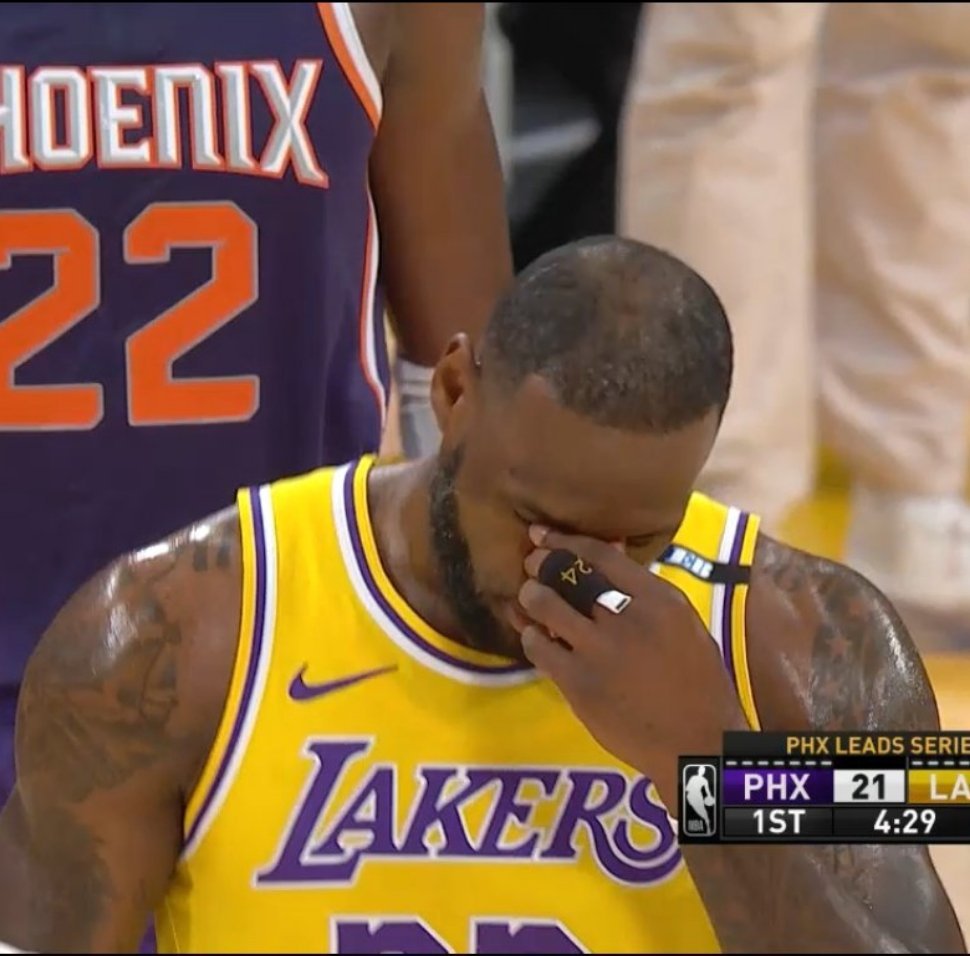 湖人队|鏖战42分钟砍29+9+7，詹姆斯拼尽全力，湖人输球唯他可昂首离开