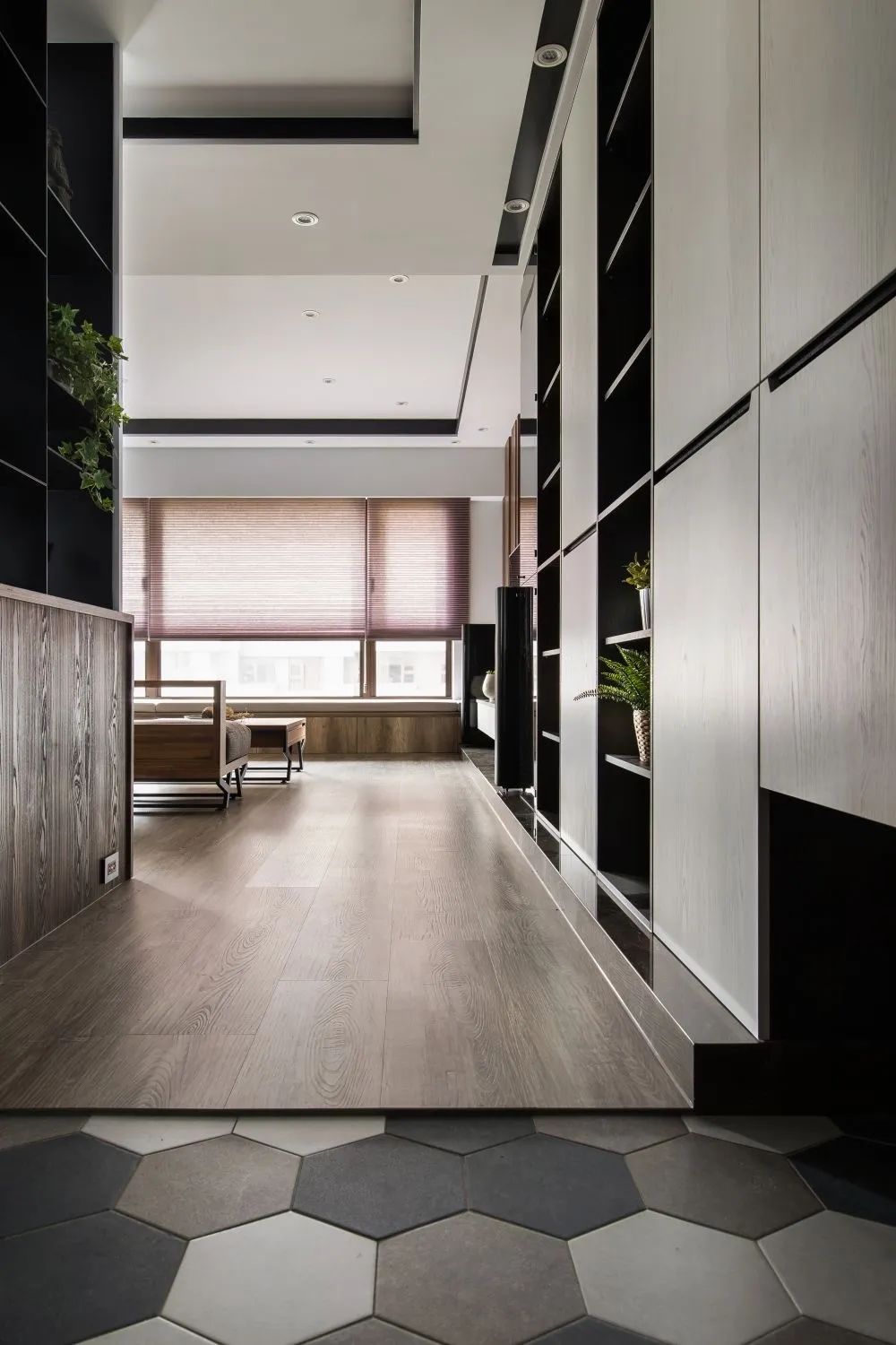 时尚装修设计大全|为什么很多柜子中间都要做凹槽?除了装饰,原来还有这么多用处!