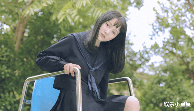 娱乐小星星|JK圈又出风波？44岁母亲穿制服陪儿子逛漫展，coser：我不敢穿了