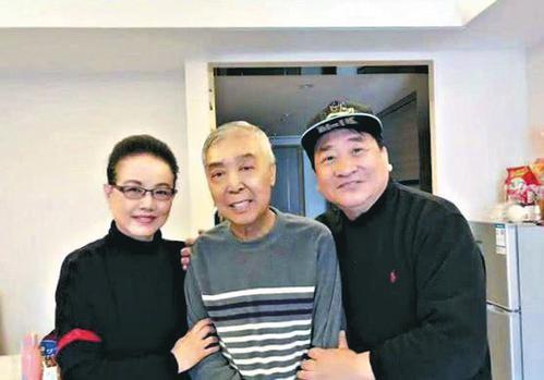 师胜杰|相声演员师胜杰，去世3年后，女儿定居美国，妻子的坚持让人泪目