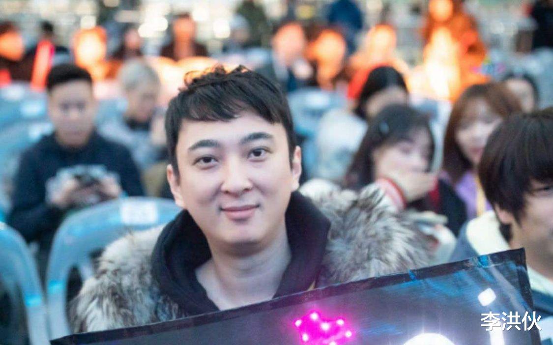 赵本山|会投胎有多重要？王思聪身边美女环绕，赵本山儿子到哪儿都是焦点