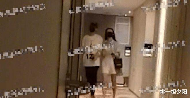 王鸥|姐弟恋实锤？王鸥带何九华参加妹妹婚礼一同坐主桌