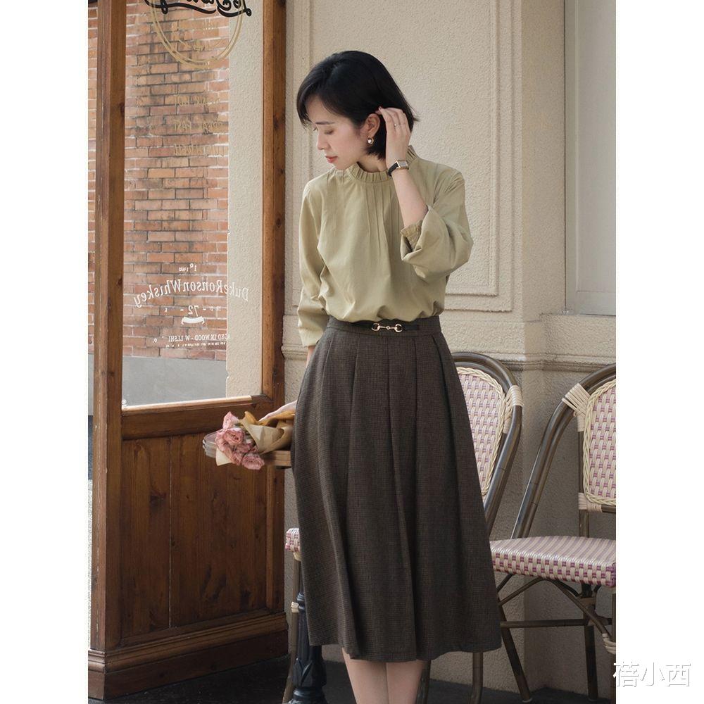 蓓小西 梨形身材女生秋冬必备3件套，针织衫、半身裙、大衣，帮你选好了