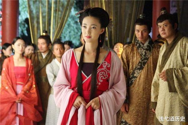 古代青楼都要养一群壮汉,除了看家护院,他们还有啥别的作用吗?