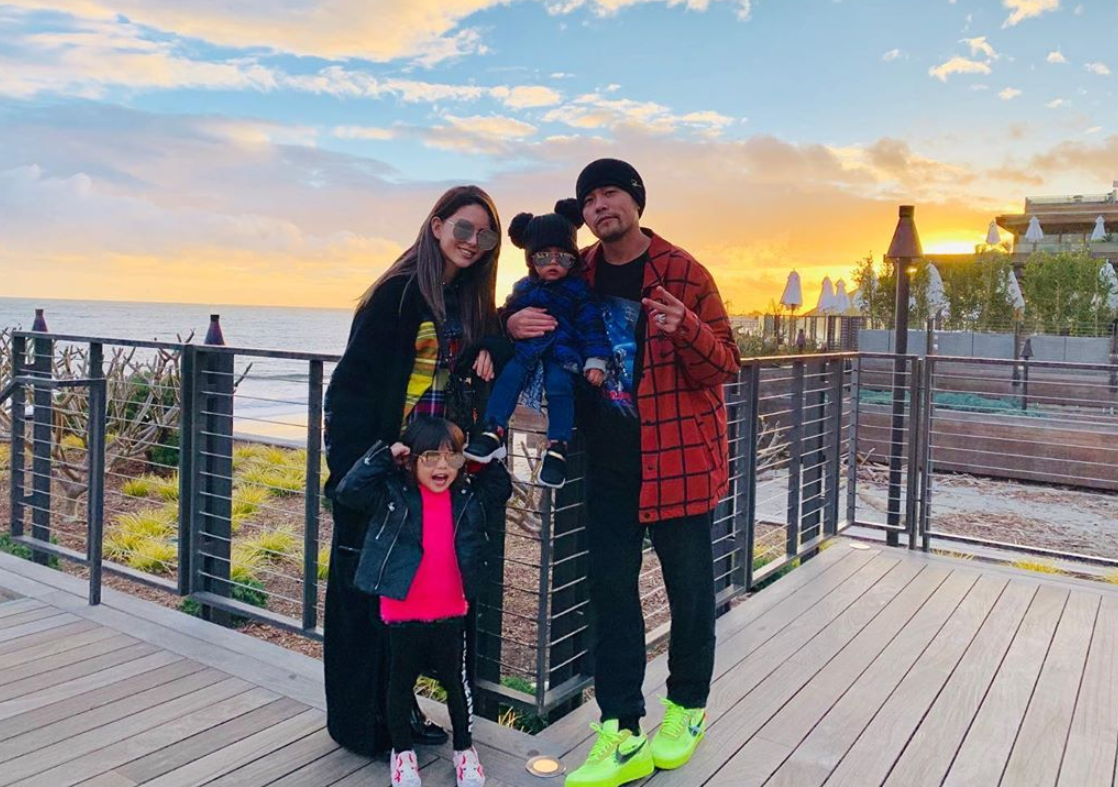 周杰伦|昆凌“刚成年”就被周杰伦追到手?看到她17岁练舞照后:终于懂了