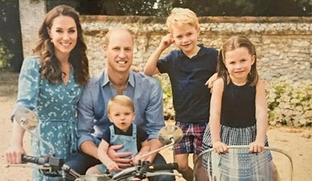 威廉|威廉凯特发布最新全家福！路易像菲利普，小夏像女王，乔治像妈