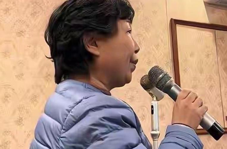 杜新枝|后院起火？杜新枝粉丝开始互相诋毁，老杜赶紧发长文安抚粉丝