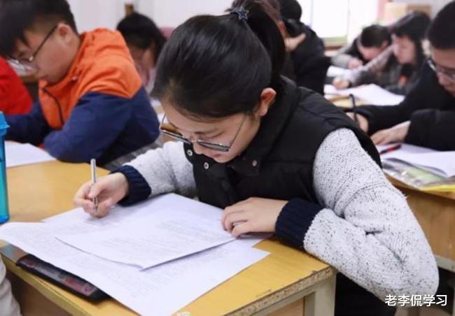 老李侃学习|我国教育部表示禁止复读，毛坦厂中学却顶风作案，招生简章引争议