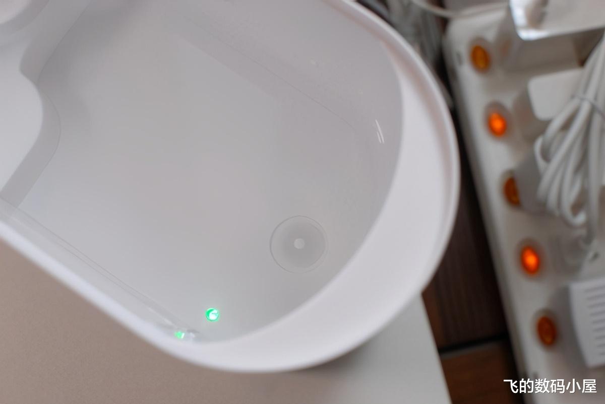 飞的数码小屋 补水加湿就用海说Rian纯净加湿器吧！纳米级水雾，大容量