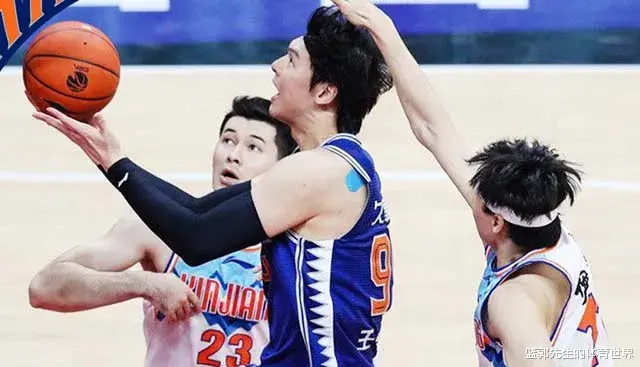 鲁宁|9分钟！6中1得4分！国产东契奇还是不稳定，冲击NBA太难了