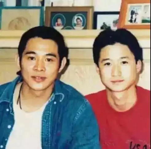 吴京|吴京伤情报告曝光,全身缝合100多针:硬汉?你太小看他了