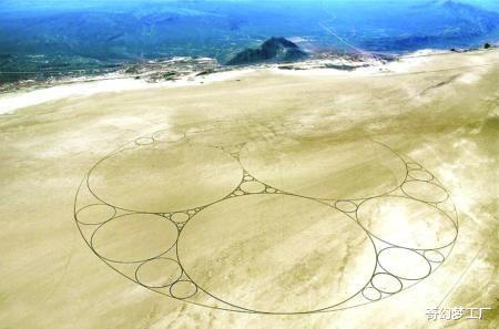 奇幻梦工厂|5平方公里的巨画是什么概念？又出自谁的手笔？