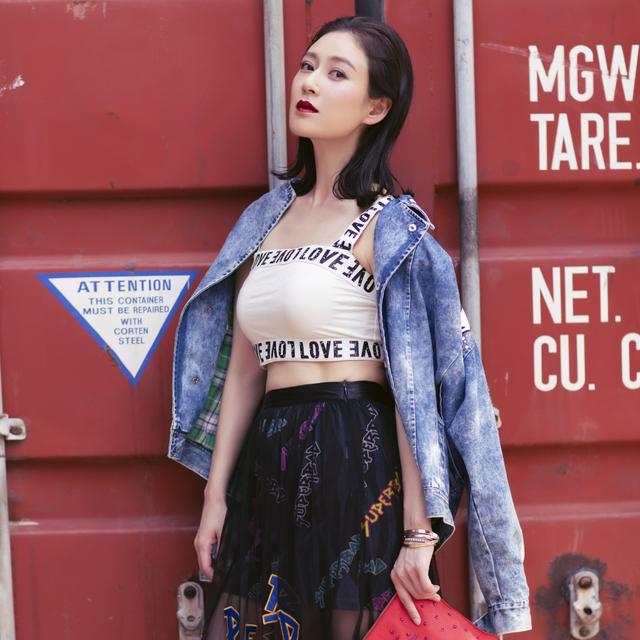 赘婿|《赘婿》：当“宁毅”岳母脱下古装，换上现代造型后：老婆好！