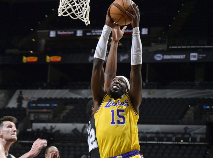 湖人隊|75+26+18！湖人三叉戟漸入佳境，波普傷情進(jìn)展，波波維奇很自豪