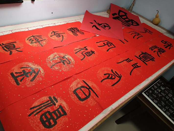 纪晓岚|学生出上联“进士尽是近视眼”笑话老师，老师微微一笑，对出下联