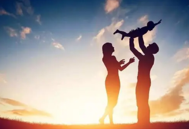 雷七有料|家长想培养好孩子，一定要让孩子养成自律的习惯，孩子会受益一生