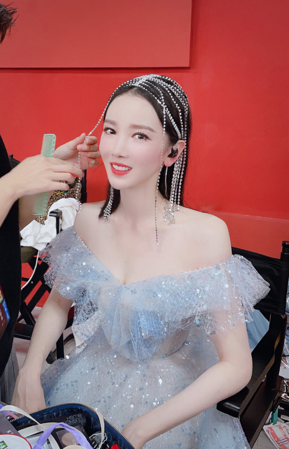 陈小纭|“浪姐2”三公后逆袭成功，陈小纭发长文感叹终于赢了，还拿了第一名！